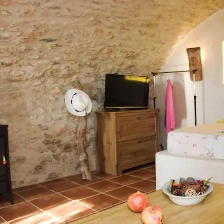 Mani Cavehouse Lagkada * Koumani
